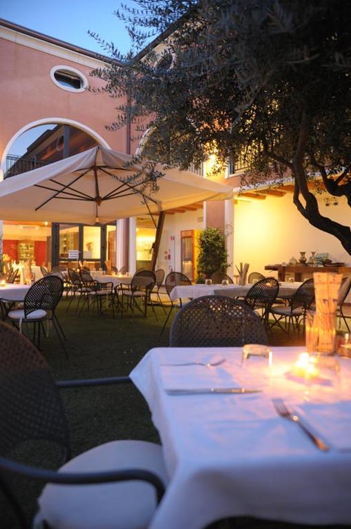 Hotel Villa Altura Ospedaletto Euganeo Exterior photo